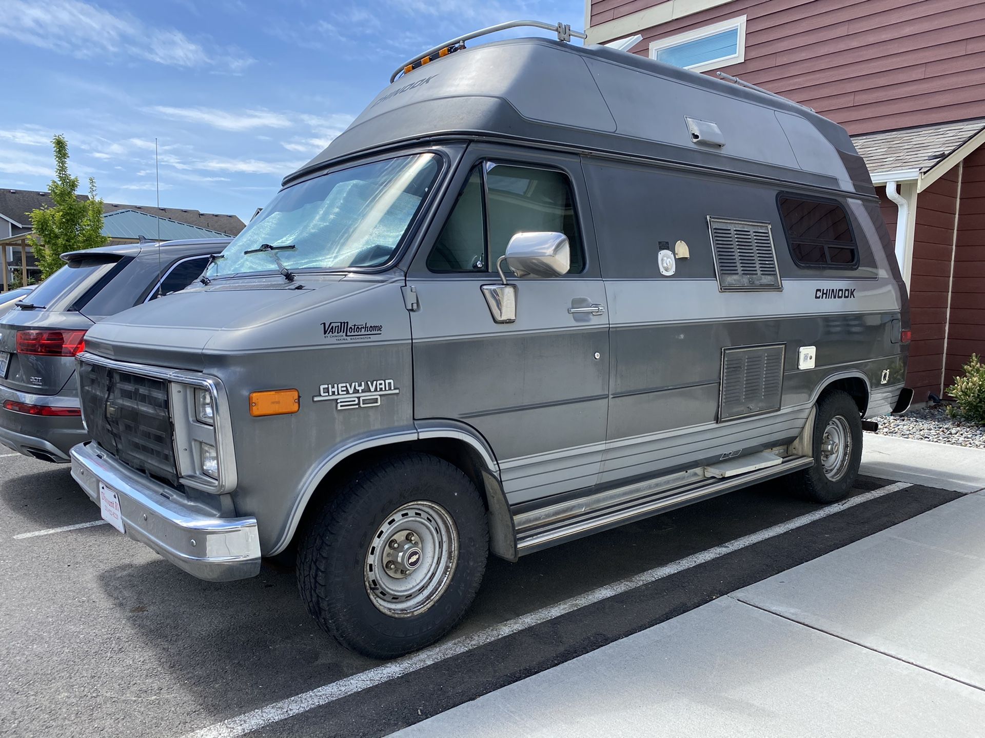 1989 Chevy G20 Van Motorhome by Chinook RV Motorhome Camper Van