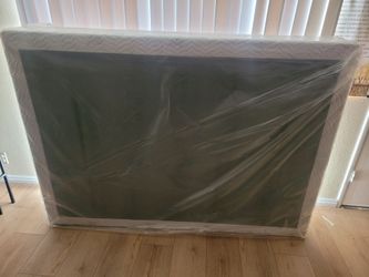 Full mattress Box Spring