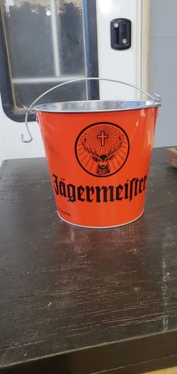 JAGERMEISTER 2 Gal Pal