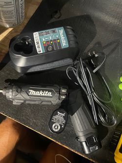 Makita 7.2V Lithium-Ion 1/4 in. Cordless Pen Impact Hex Driver Electric Screwdriver -Drill Kit with Auto-Stop Clutch