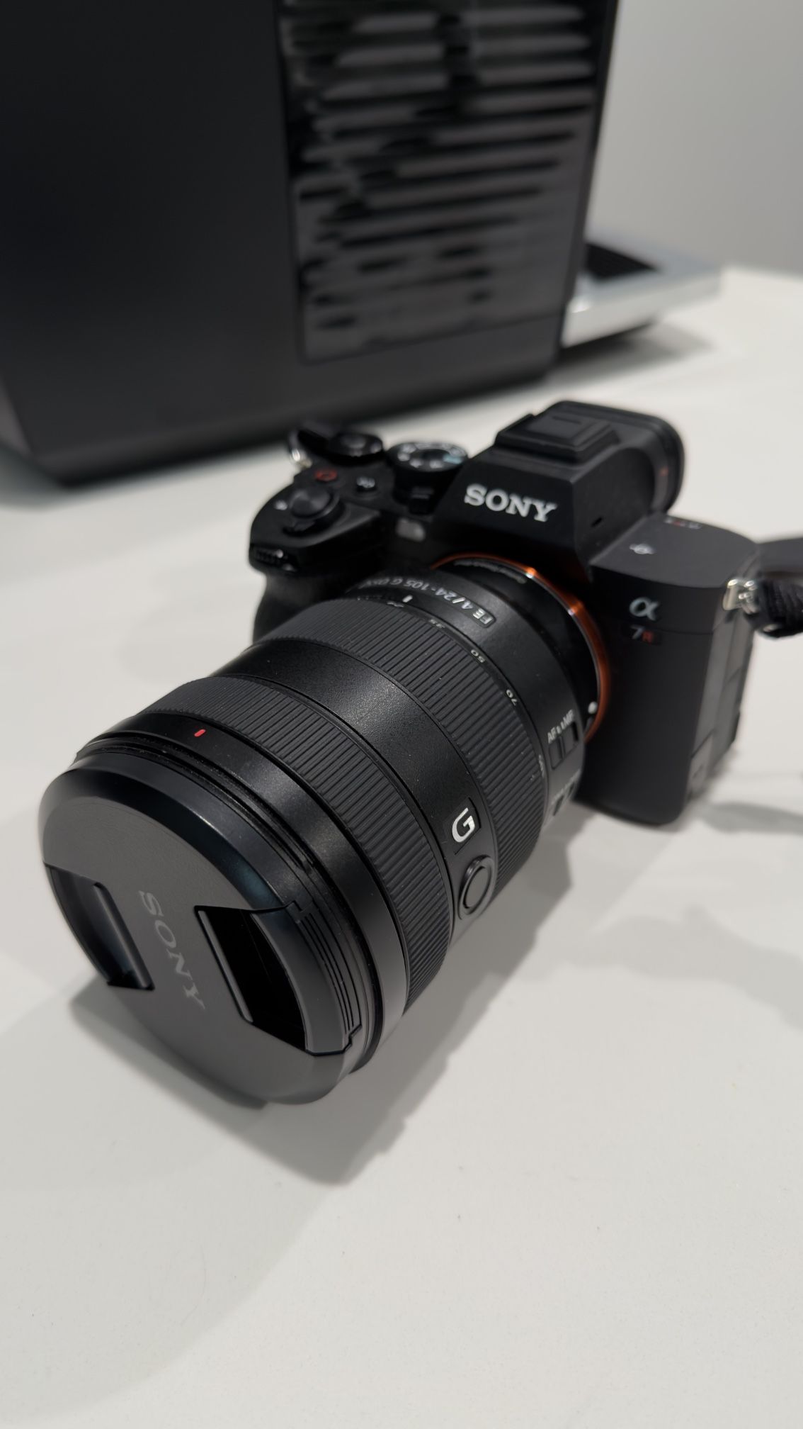 Sony Alpha 7R V with FE 24–105 mm F4 G OSS (Like New)