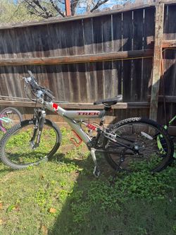 Trek Full Suspension Mountain Bike