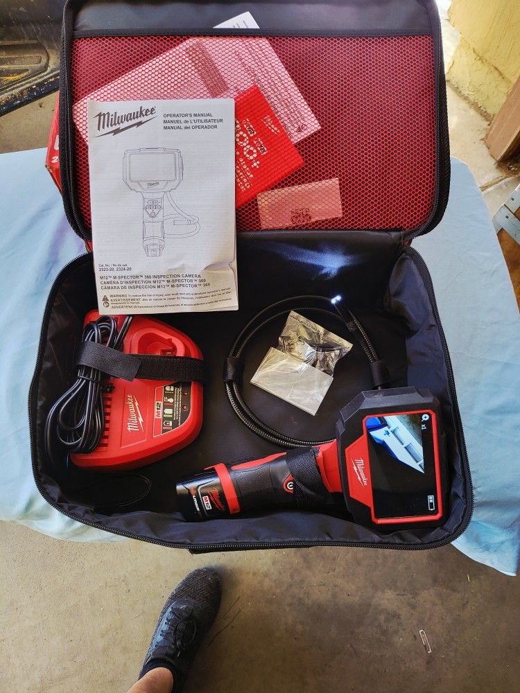 Milwaukee 12V Lithium-Ion Cordless M-SPECTOR 360-Degree 4 ft. Inspection Camera Kit
