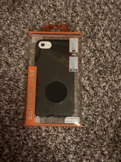 iPhone SE/ 8/7/6 Black Silicone Case