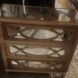 Set Of 2 Mirrored Nightstand/Dressers