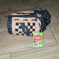 14" Rawlings  Softball Glove