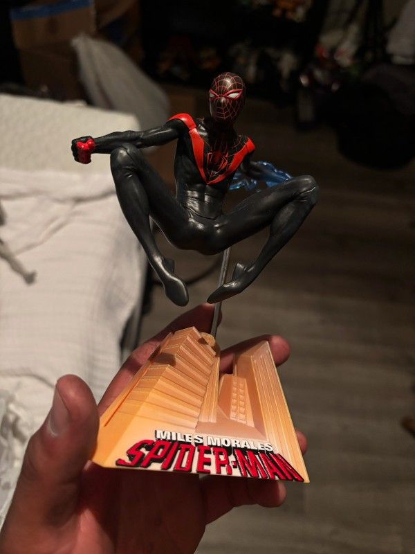 Spiderman Miles Morales Swing Statue