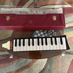 Hand Held Keyboard From Germany Old new