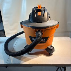 RIDGID 9 Gallon Shop Vac – 4.25 HP – Works Great