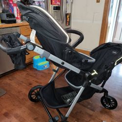 Evenflo DOUBLE stroller Plus Extras!!! Car seat