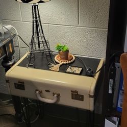 Suitcase Table Stand