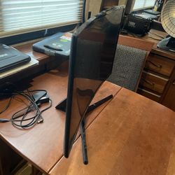 SAMSUNG 27" Class Curved Monitor 