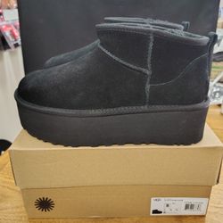 UGG Woman's Boots Classic Ultra Mini Platforms Size 7 And 8