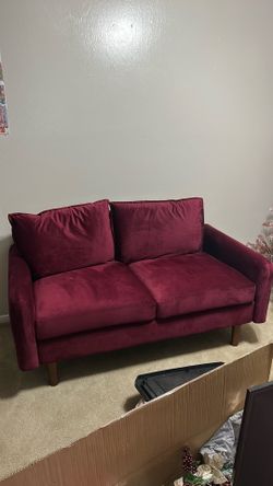 $10  Loveseat