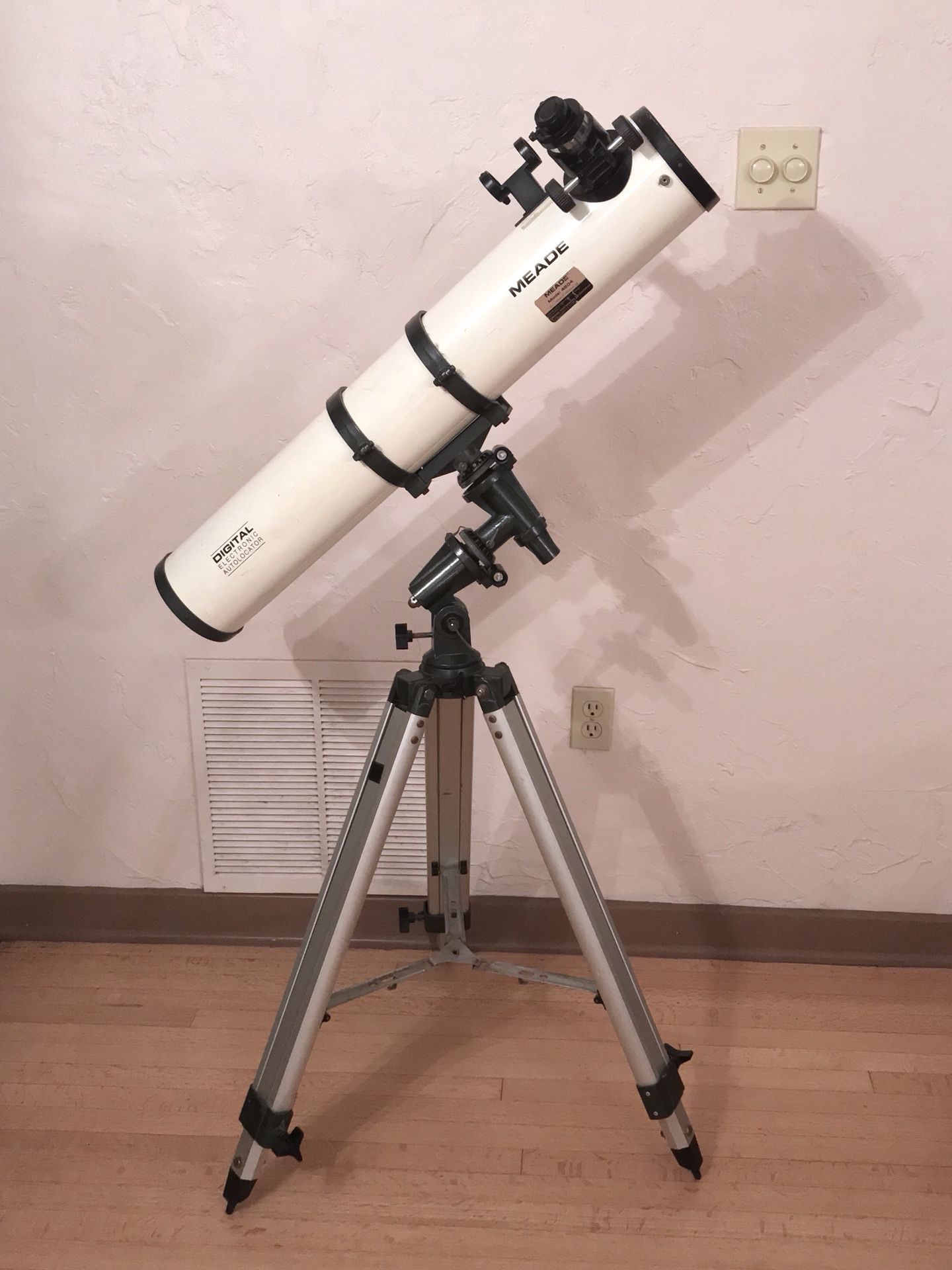 Meade 4505 Reflector Telescope