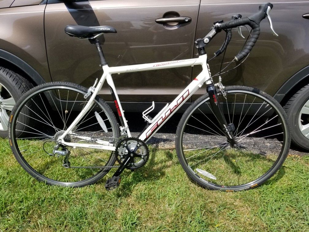 Road Bike Fuji Newest 2 0 For Sale In Hanover Park Il Offerup Road Bike Fuji Newest 2 0 For Sale In Hanover Park Il Offerup