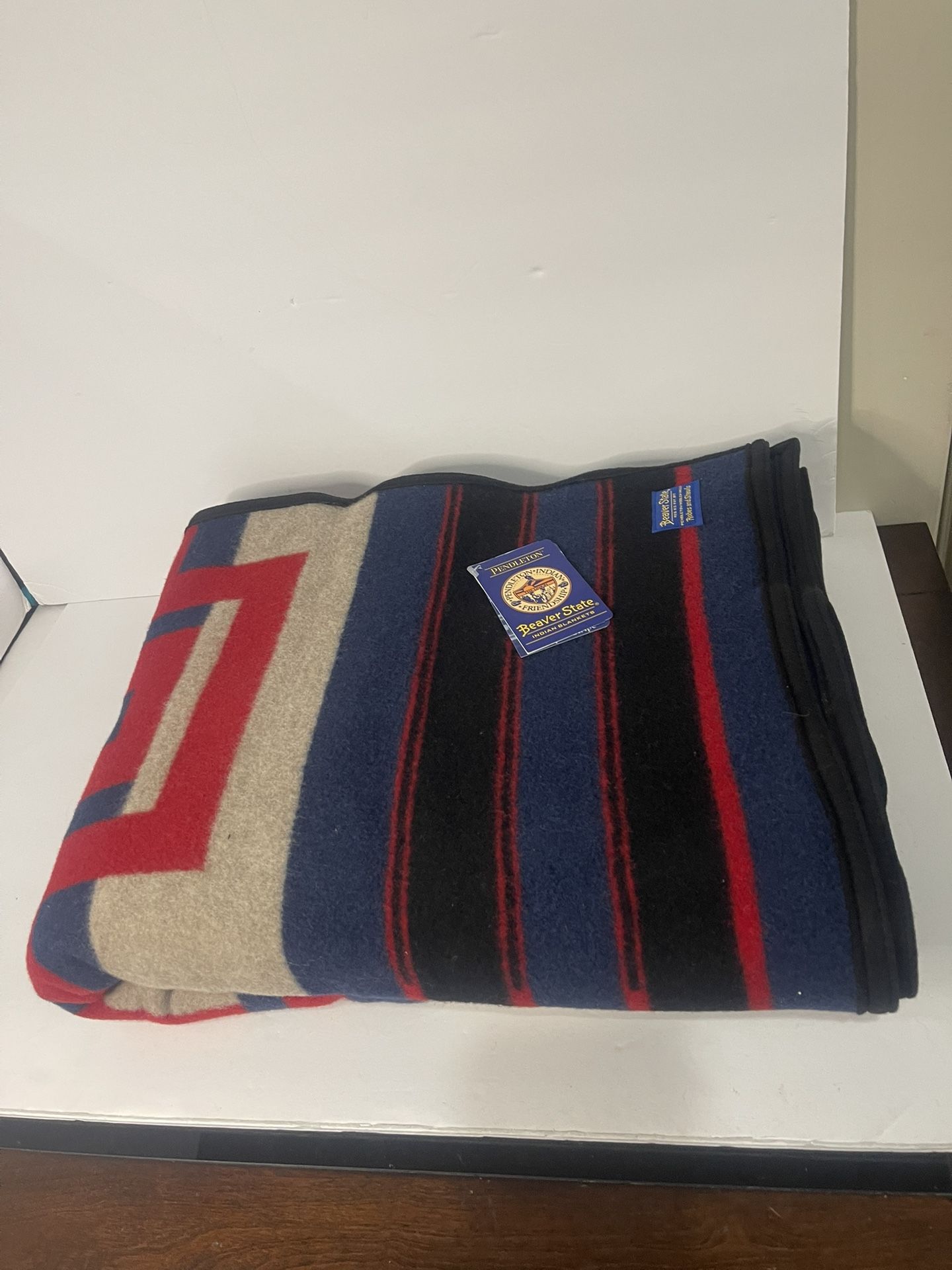 PENDLETON COMPASS STRIPE BLANKET BEAVER STATE NATIVE AMERICAN ROBE WOOL