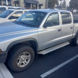 2004 Dodge Dakota