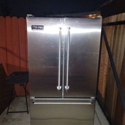 Viking - French Door Refrigerator - Stainless Steel
Model: RVFFR336SSSKU: (contact info removed)