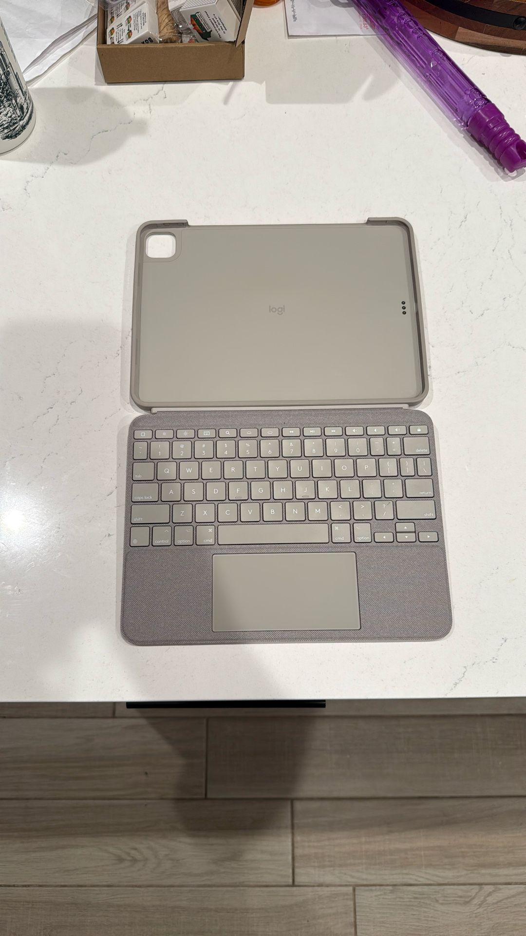 Logitech Combo Touch For iPad Pro