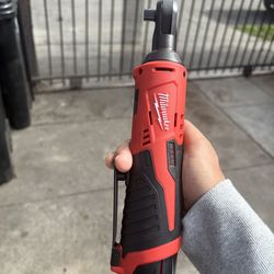 Milwaukee electric ratchet
