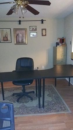 Ikea desk Black