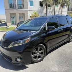 2016 Toyota Sienna