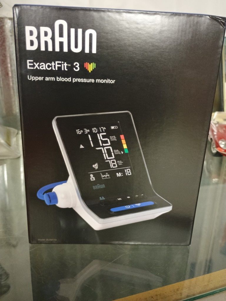 Braun ExactFit 3 Upper Arm Blood Pressure Monitor -Brand New!