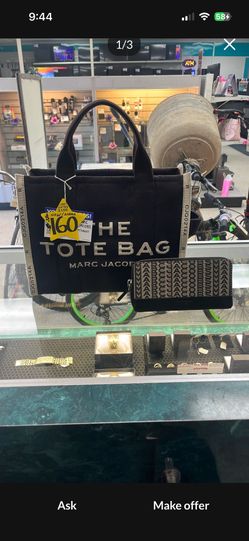 Marc Jacob’s TOTE BAG
