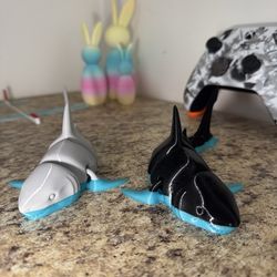 GLOW IN THE DARK SHARK TOY