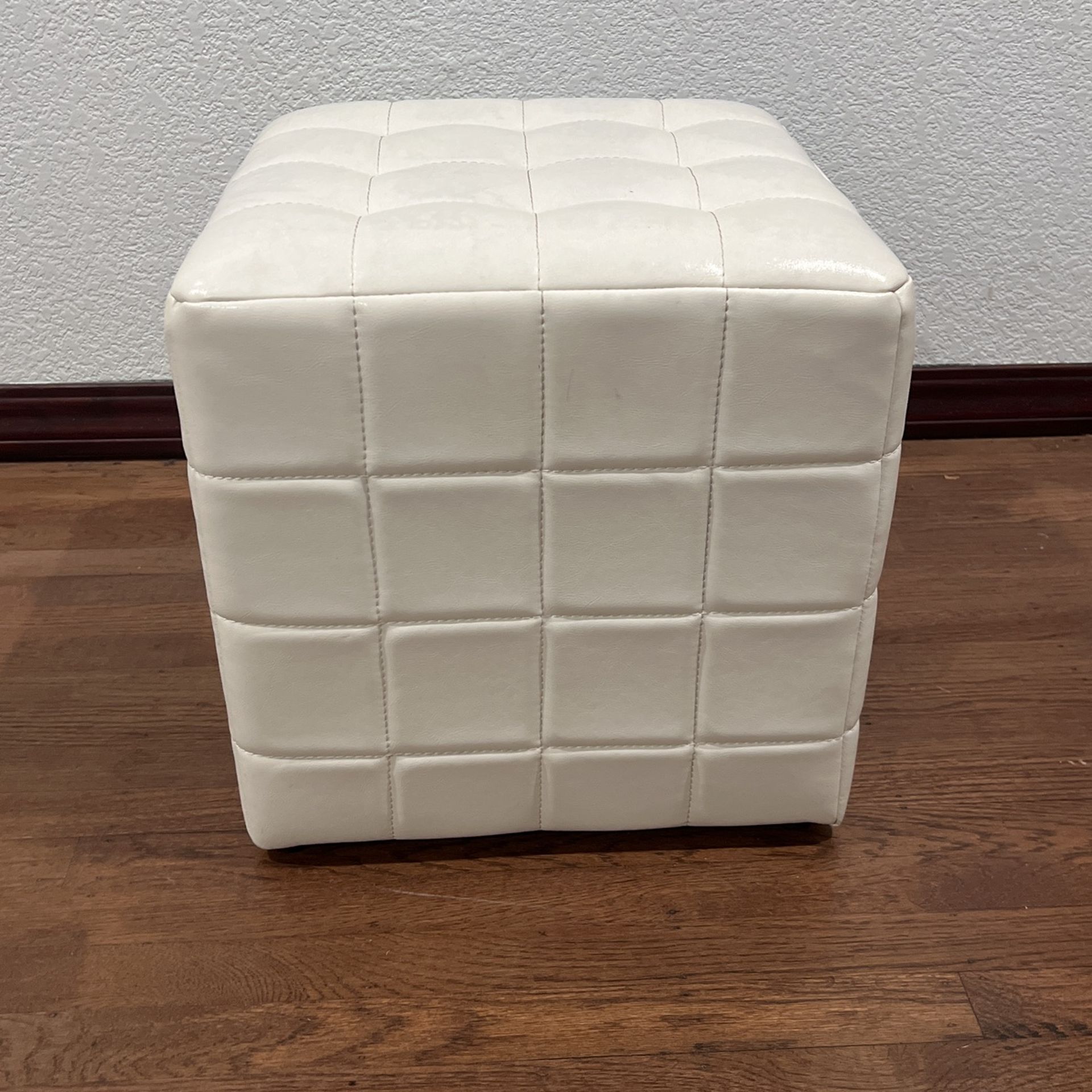 FIRST HILL FHW Altair Square Faux-Leather Ottoman