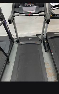 NORDICTRACK C600 TREADMILL (LIKE NEW AND DELIVERY AVAILABLE TODAY)
