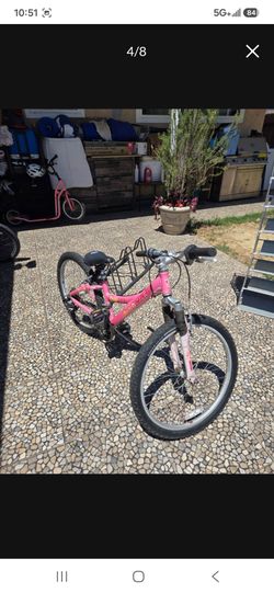 Trek girls bike MT220