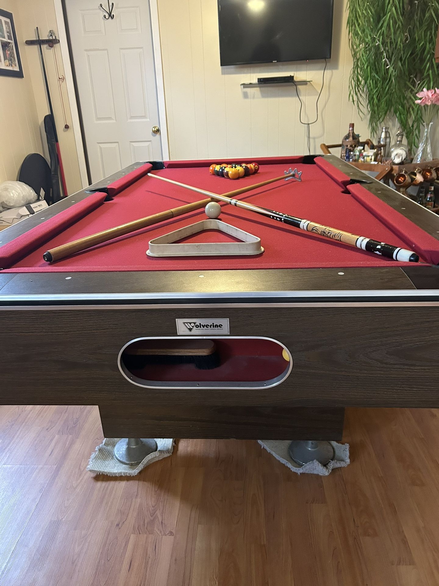 Wolverine 7 foot pool table