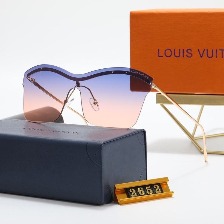 Luxury Sunglasses 👉See Photos Models