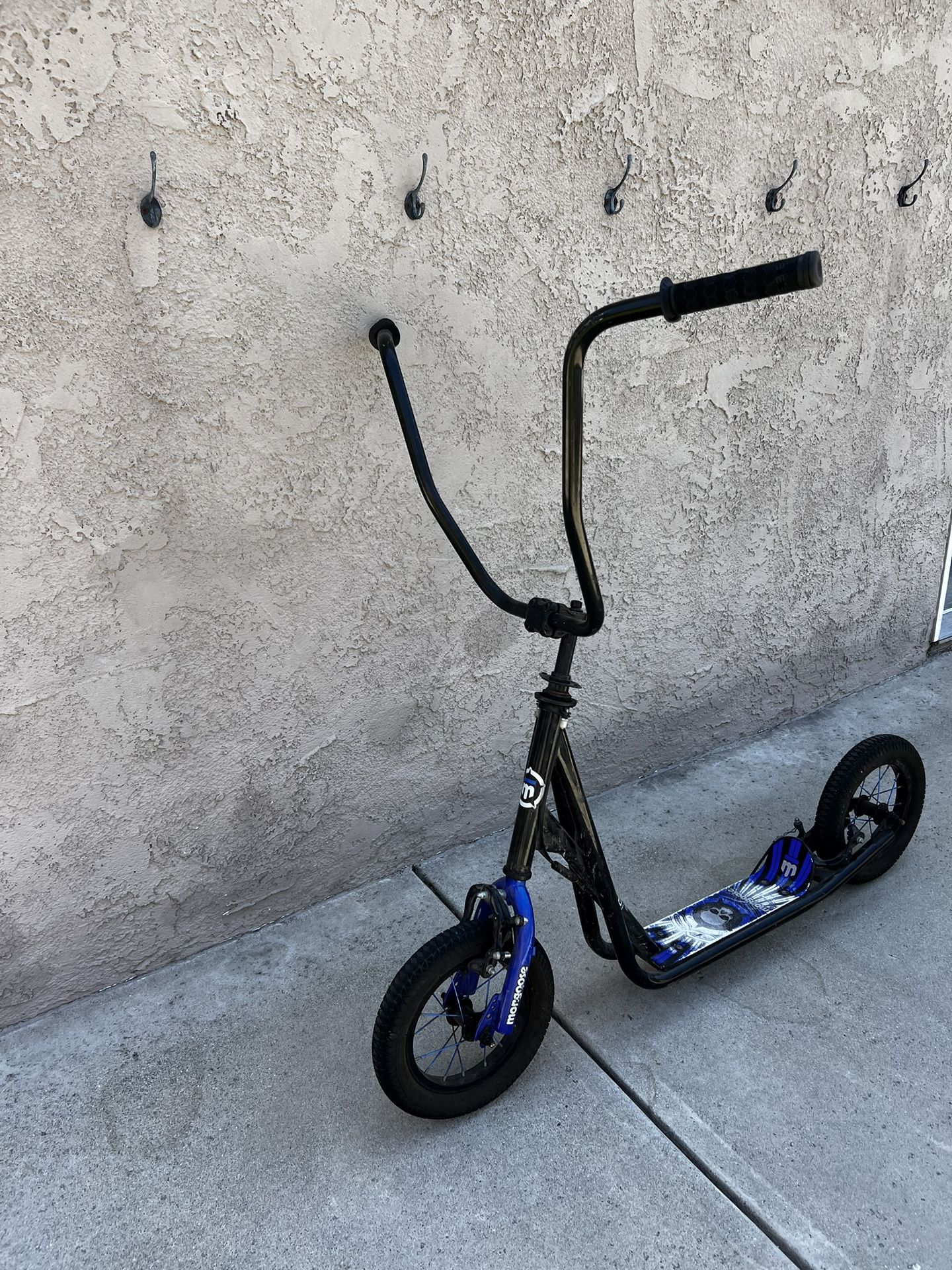 Mongoose scooter