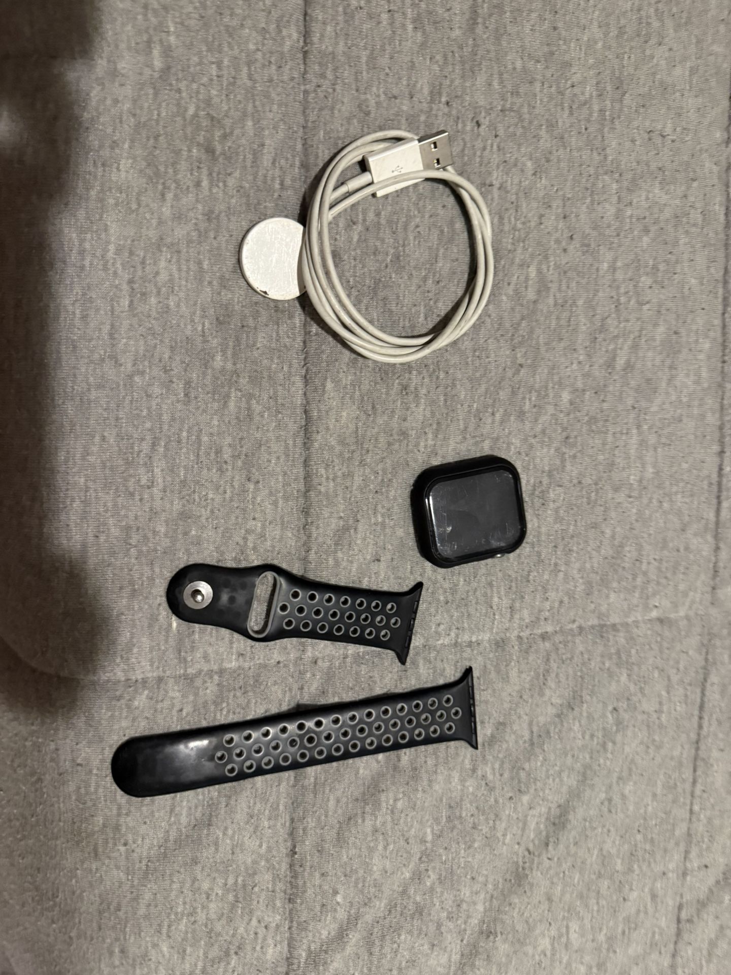 Apple Watch Series 4 Nike