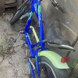 Schwinn Stingray Fat Tire Bike