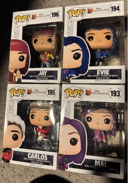 Disney Descendants funko pop set (4)