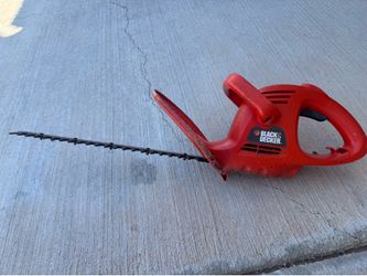 HEDGE TRIMMER
