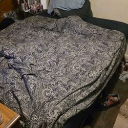 Queen Size Memory Foam Mattress Set with Bamboo Waterproof Topper & Metal Frame – $40  (Orig. $720)