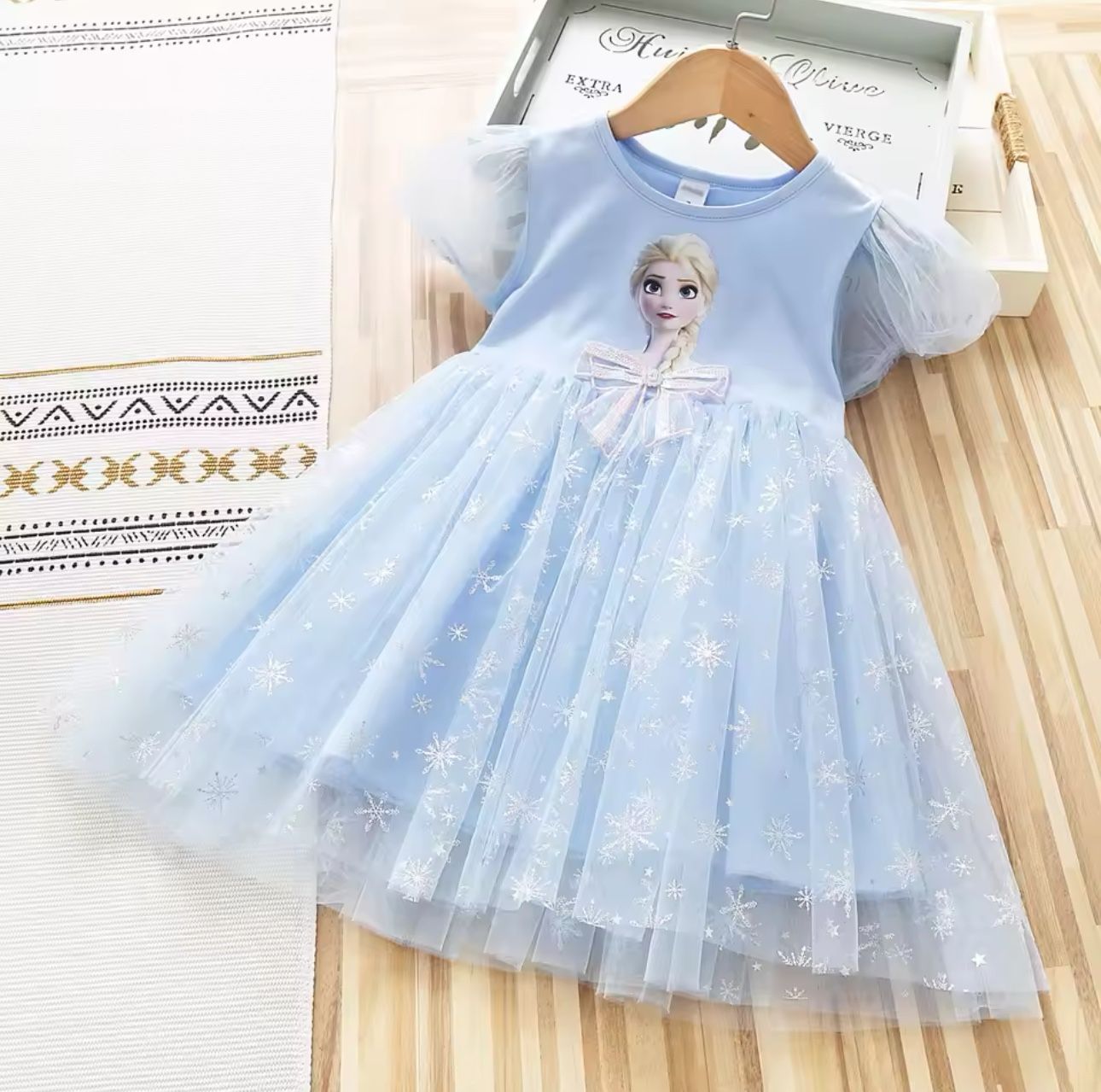 New! 🩵 Girls Stunning Elsa Dress, Size for 7 yr old 🩷