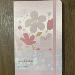 Brand New Moleskine Sakura Limited Edition Pink Hard Cover Lined Notebook