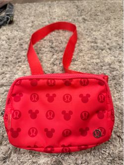 Lululemon Disney