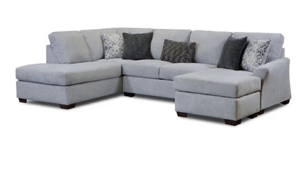 Broyhill Grey Sectional Seats Up To 10