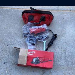 Milwaukee 4 1/2 inch angle grinder $120 obo