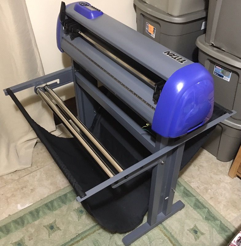 USCutter TITAN - 28" Vinyl Cutter w/ Letter Ed Software