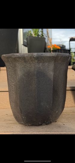 PLANTER/POT/CONTAINER