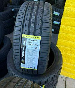 245 45 18 Set Of New Tires