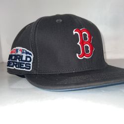 Boston Red Sock Snapback Hat 🧢